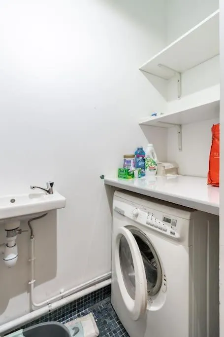 Luxe Montaigne Apartment Paris